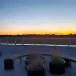 Sun & Rest 2 *